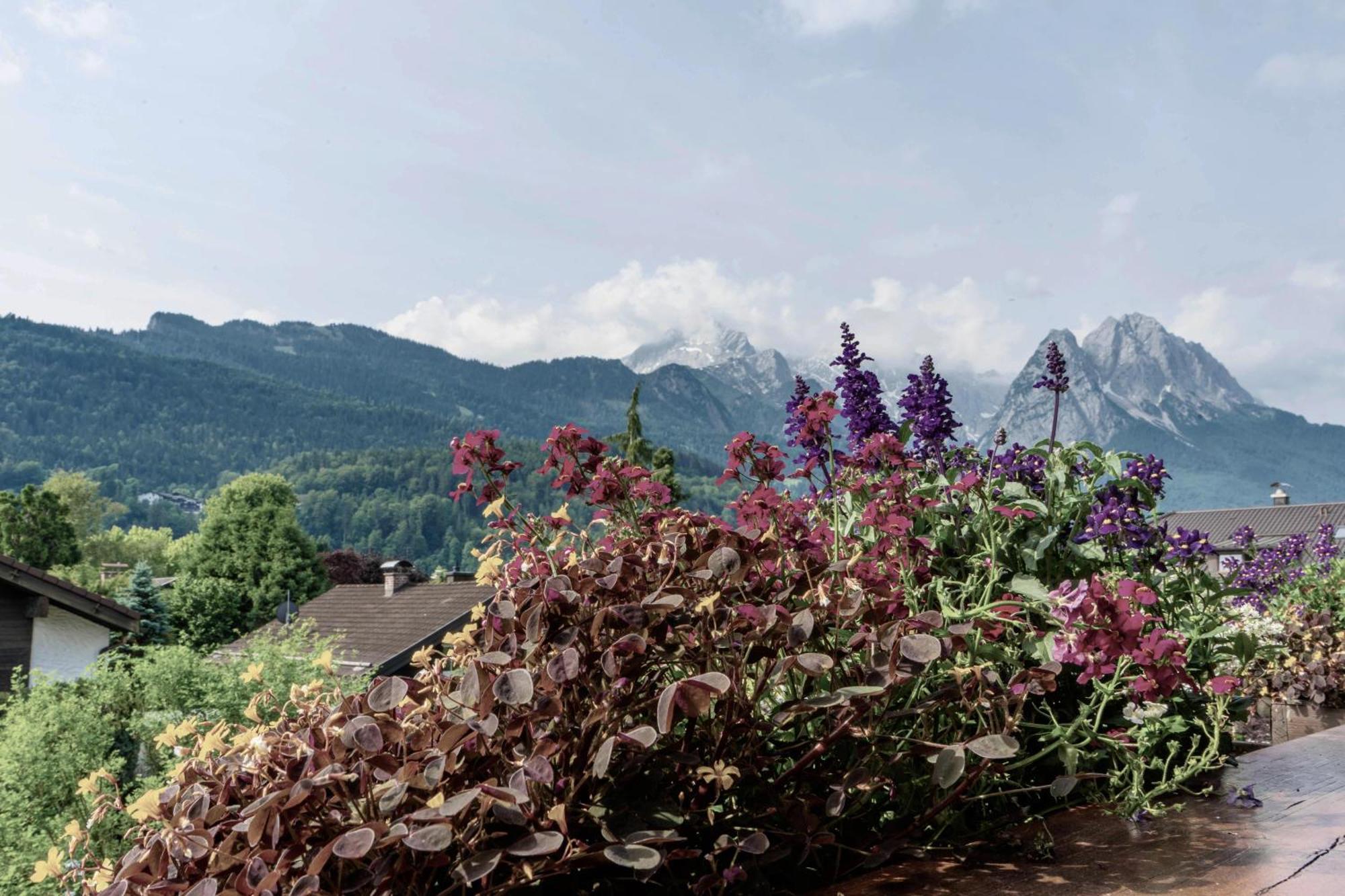 Gaestehaus Quirin Garmisch-Partenkirchen Exterior photo