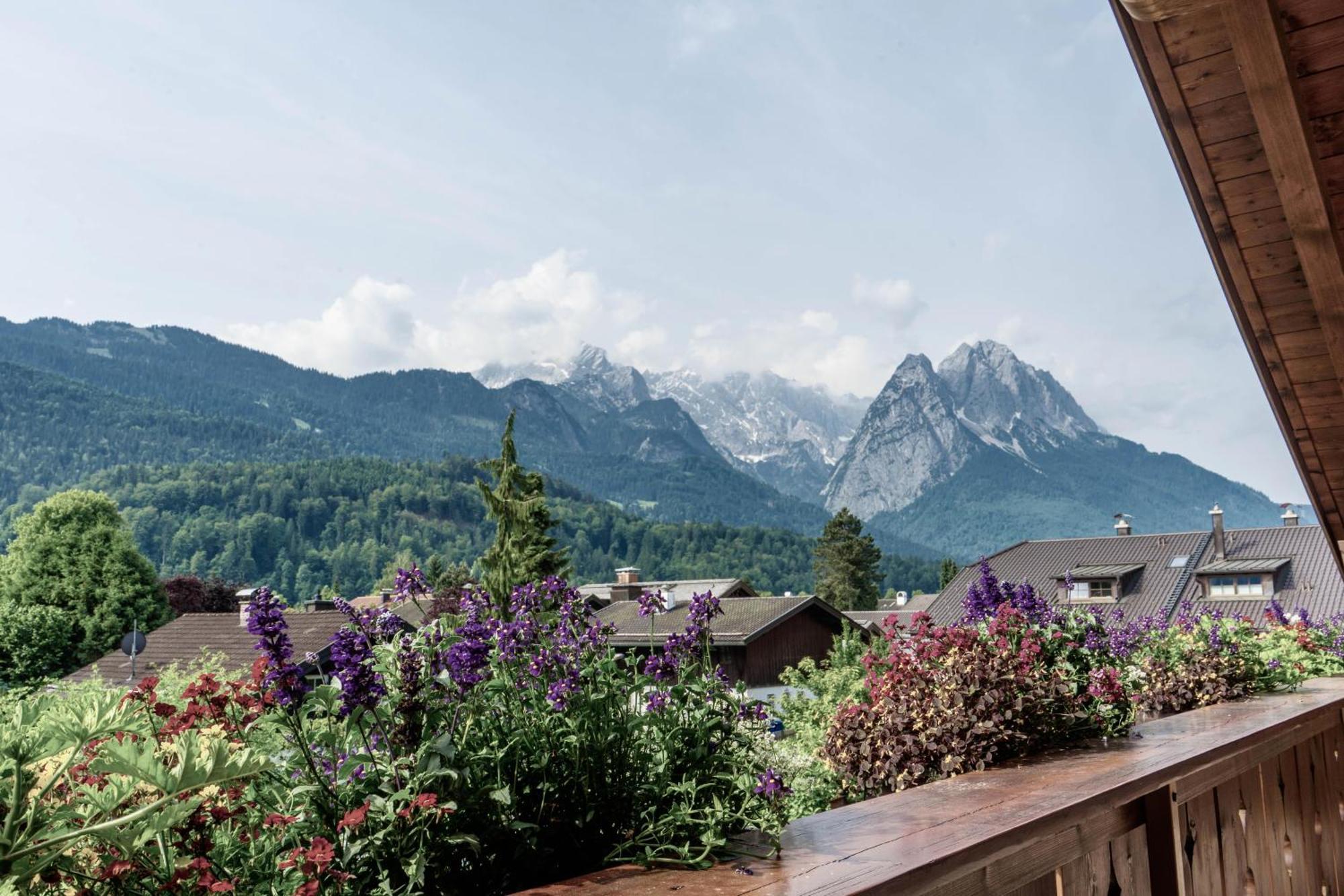 Gaestehaus Quirin Garmisch-Partenkirchen Exterior photo